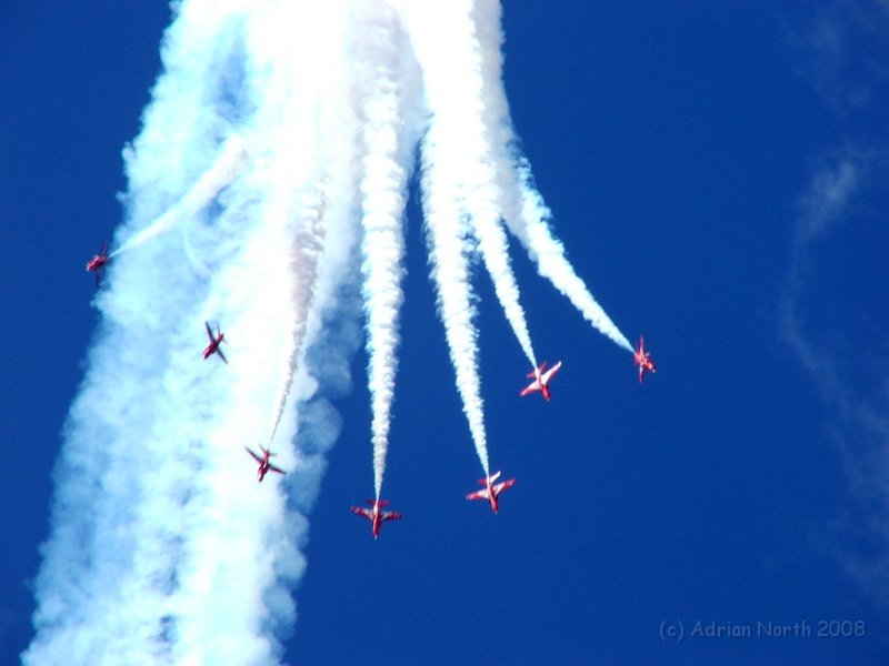 DSCF5201.JPG - Red Arrows Cascade